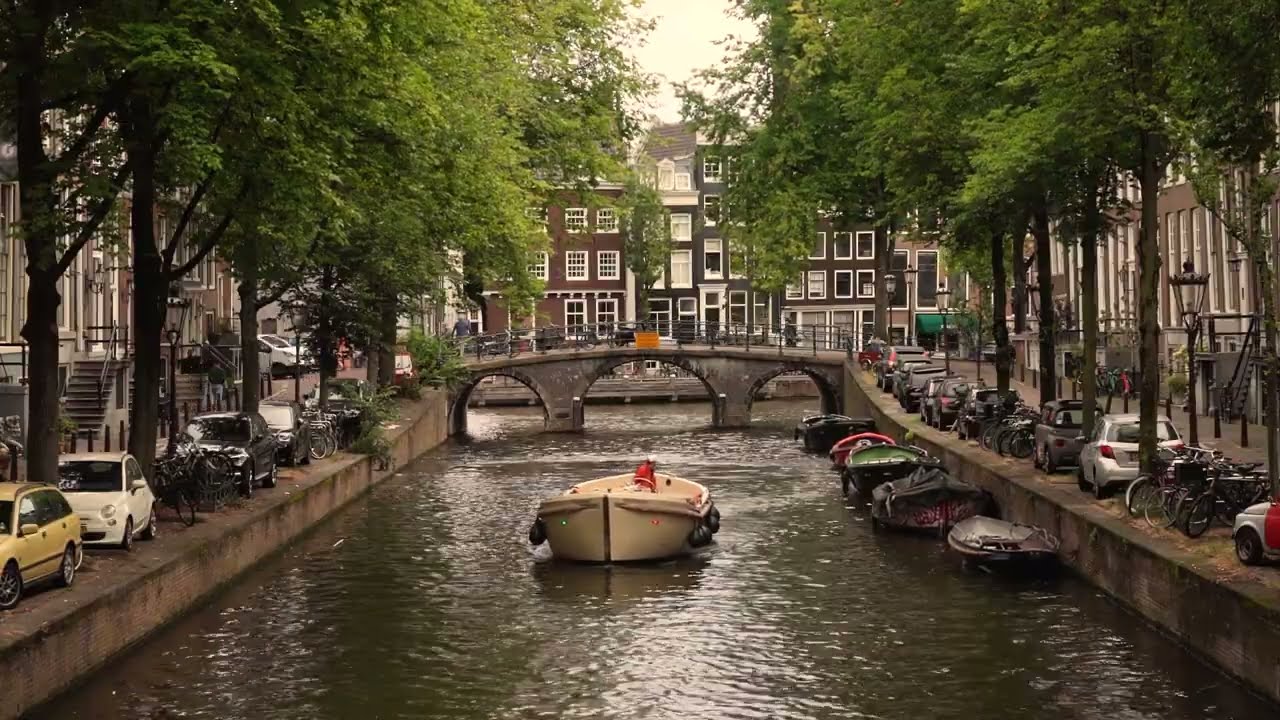 City Walk Amsterdam | Calm Streets, Chill Music & Autumn Mood