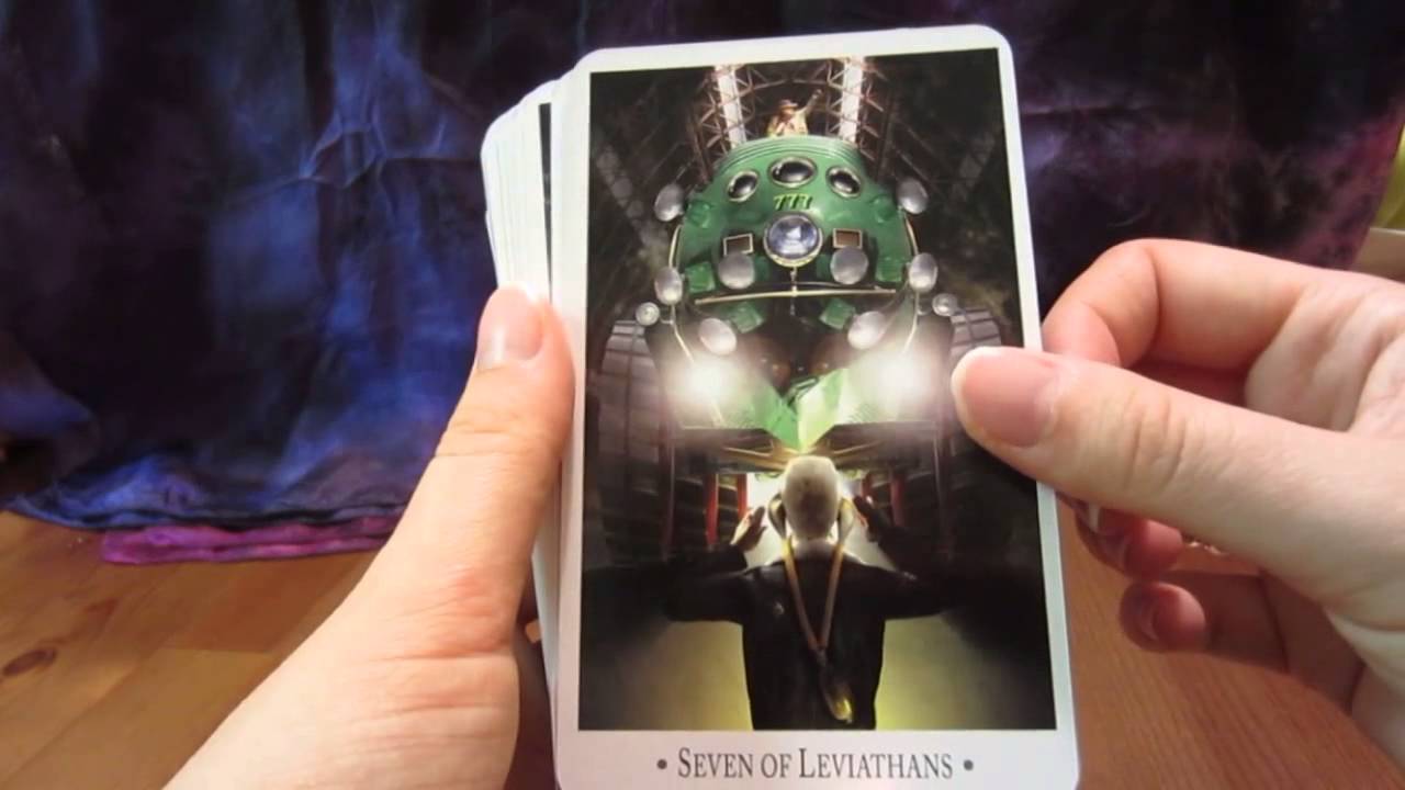 The Steampunk Tarot: Wisdom from the Gods of the Machine Review