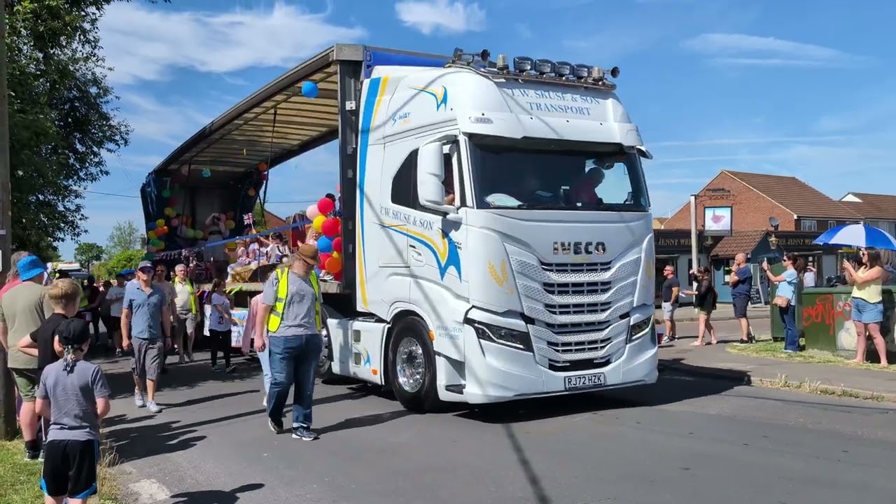 Calne Summer Carnival Procession 2024