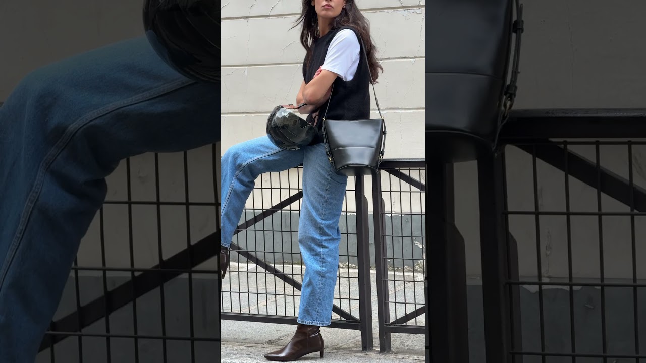 Spotted: your new favorite bag, Gary. #sezane #parisstyle #fashion #outfitinspo #style #handbags