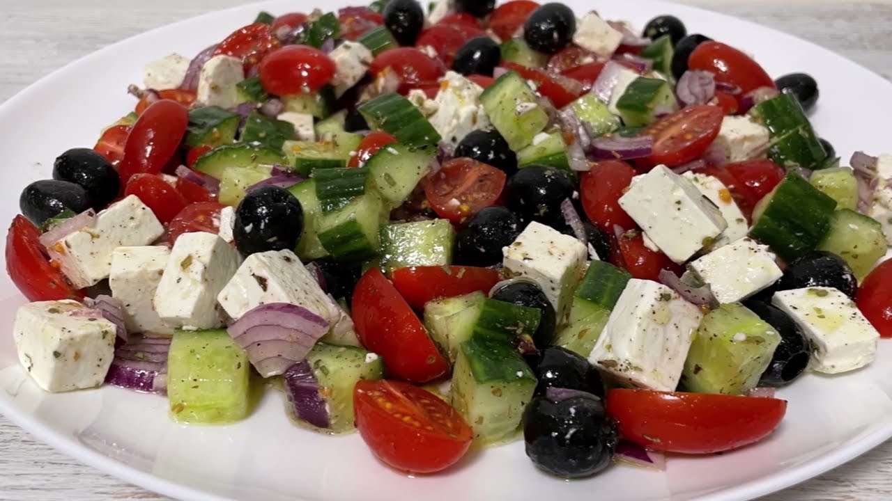 Diesen Salat muss man probiert haben-Griechischer Salat - Rojins Kitchen