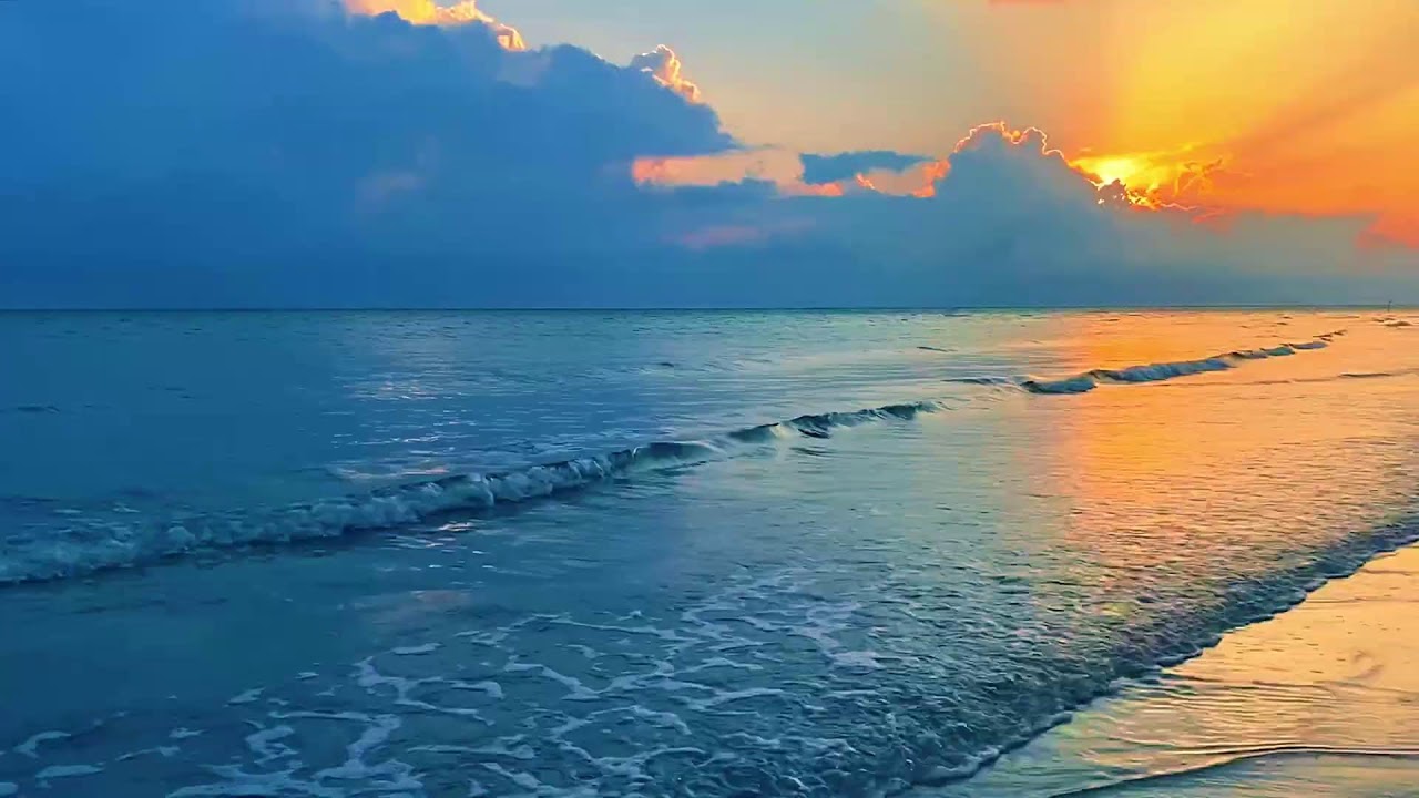 Calming Ocean Waves ASMR for Stress Relief 🌊 Peaceful Beach Ambience 4K