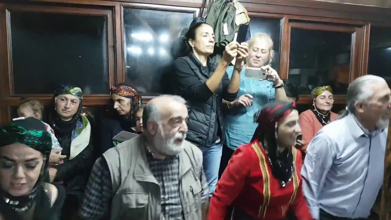 Çinçiva Kahvede Büşra ve Vahitin Kına Gecesi 2