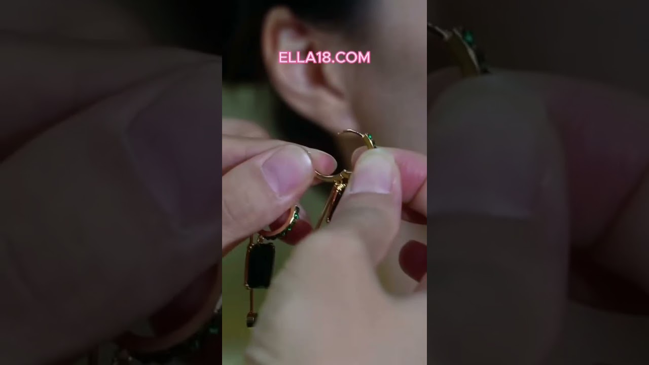Beautiful Stunning😍 Elegant Earrings❤ | Share and like them |#shortsvideo
