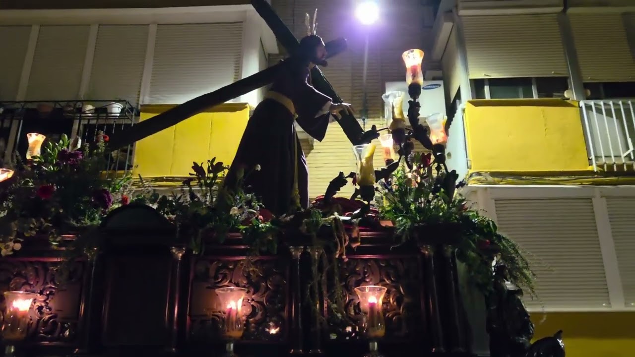 Extraordinaria Salud y Bondad en la calle Comunidad Aragonesa de Sevilla 2025
