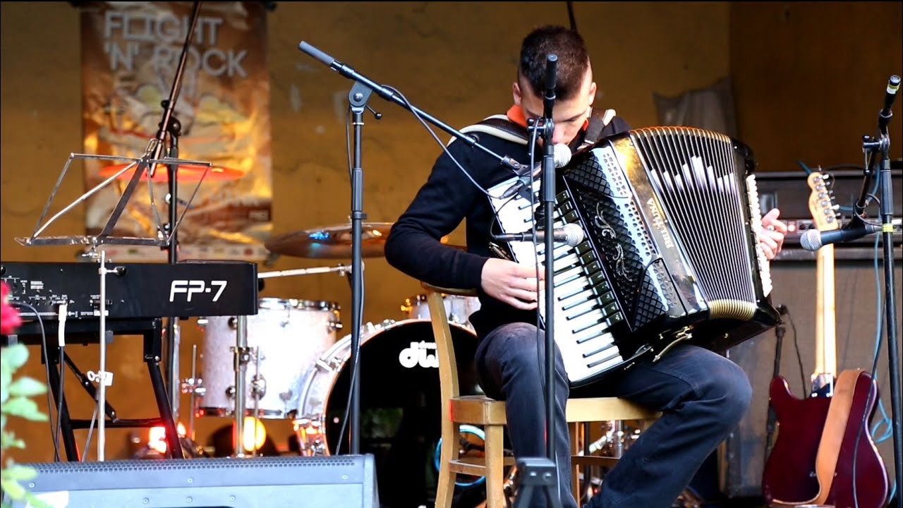 Danza Bulgaria. Harmonika