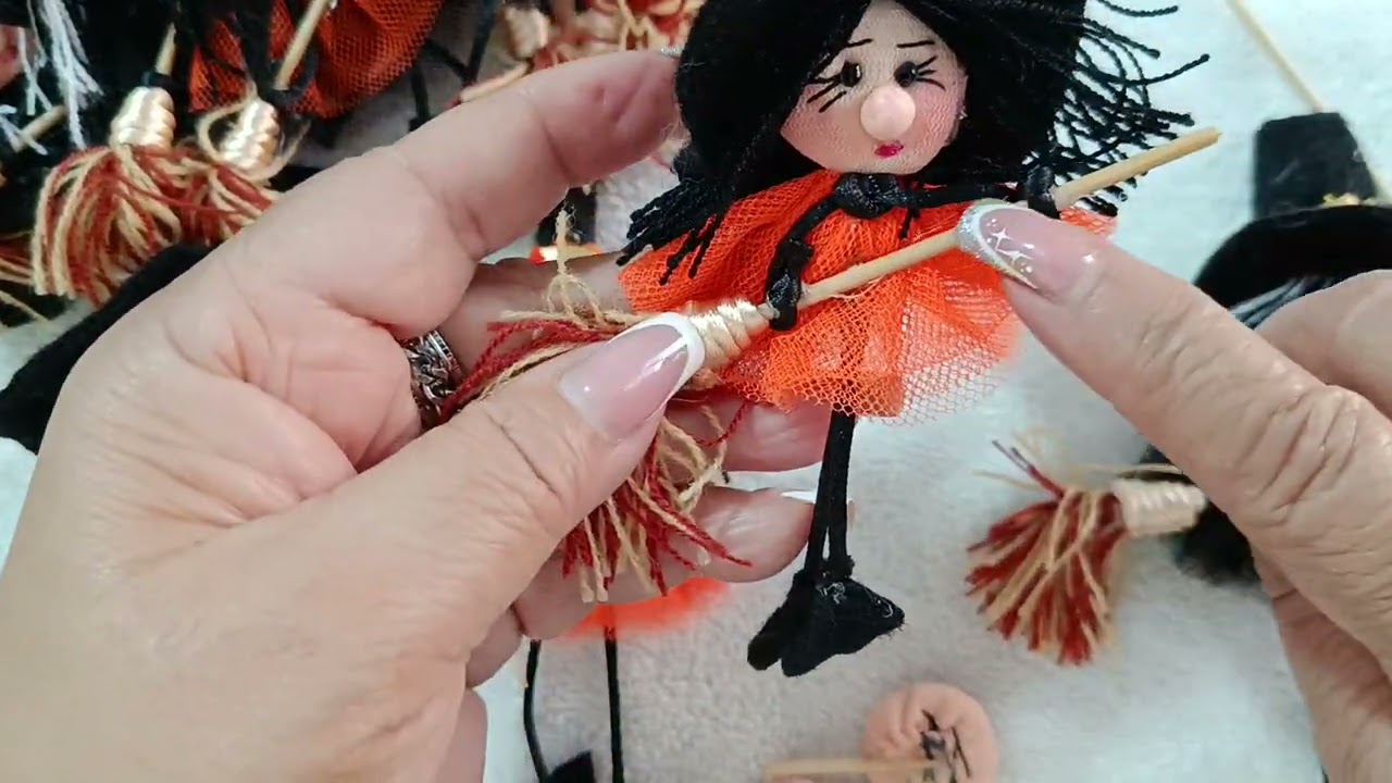 DIY.lindisimas brujas en prendedor 😃😃