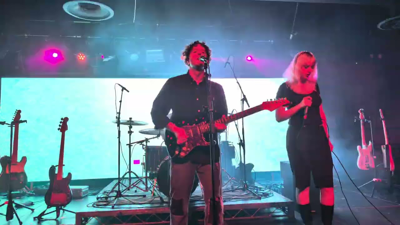 Beach Fossils - In Vertigo [with girlpuppy] (Live @ LA 2025-09-12)