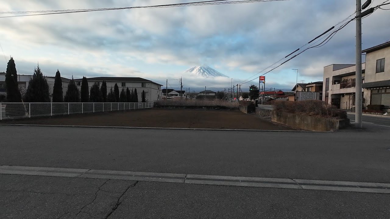 【4K】雲の合間から輝く富士山／河口湖（2026年2月20日撮影）