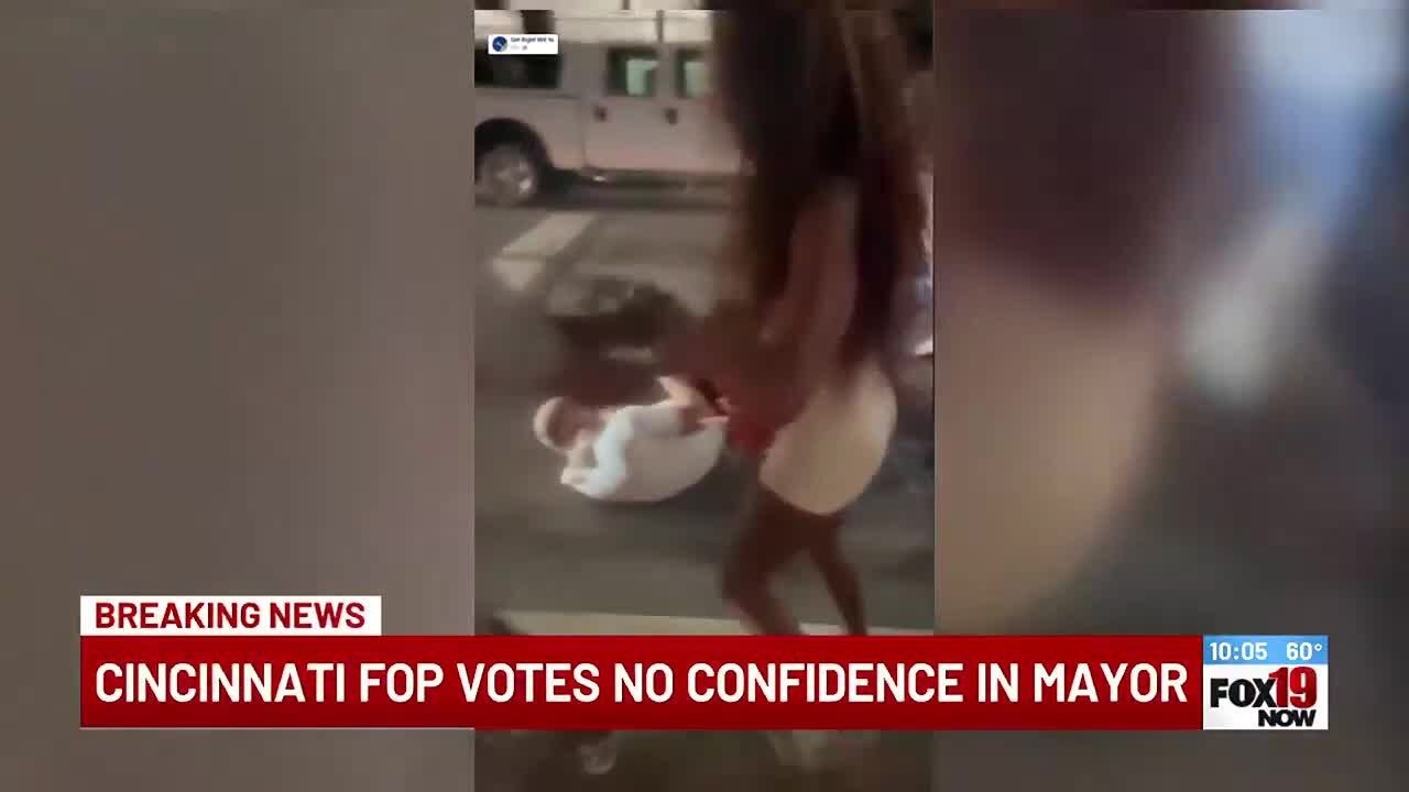 Cincinnati FOP unanimously votes no confidence in Mayor Pureval