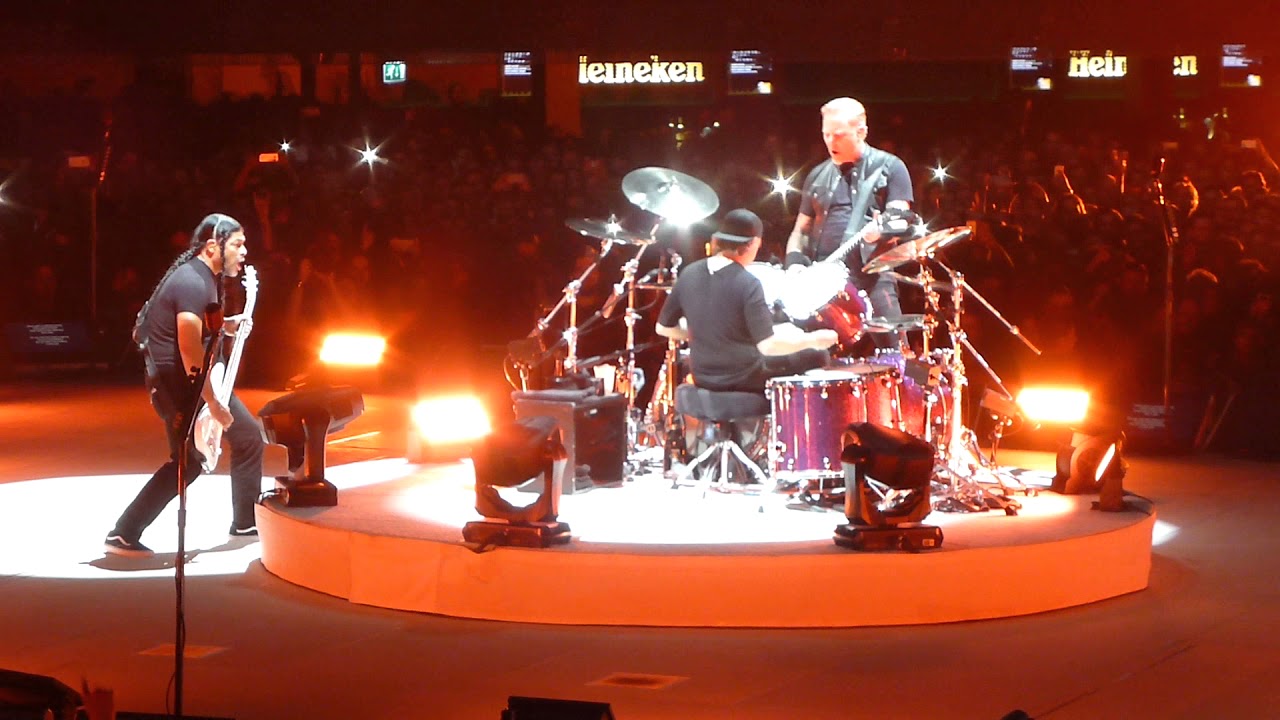 Metallica - Opening / Hardwired + Atlas, Rise! | Live Ziggo Dome Amsterdam 2017