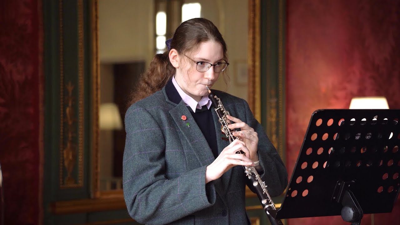 Alice performs 'Gabriel's Oboe'