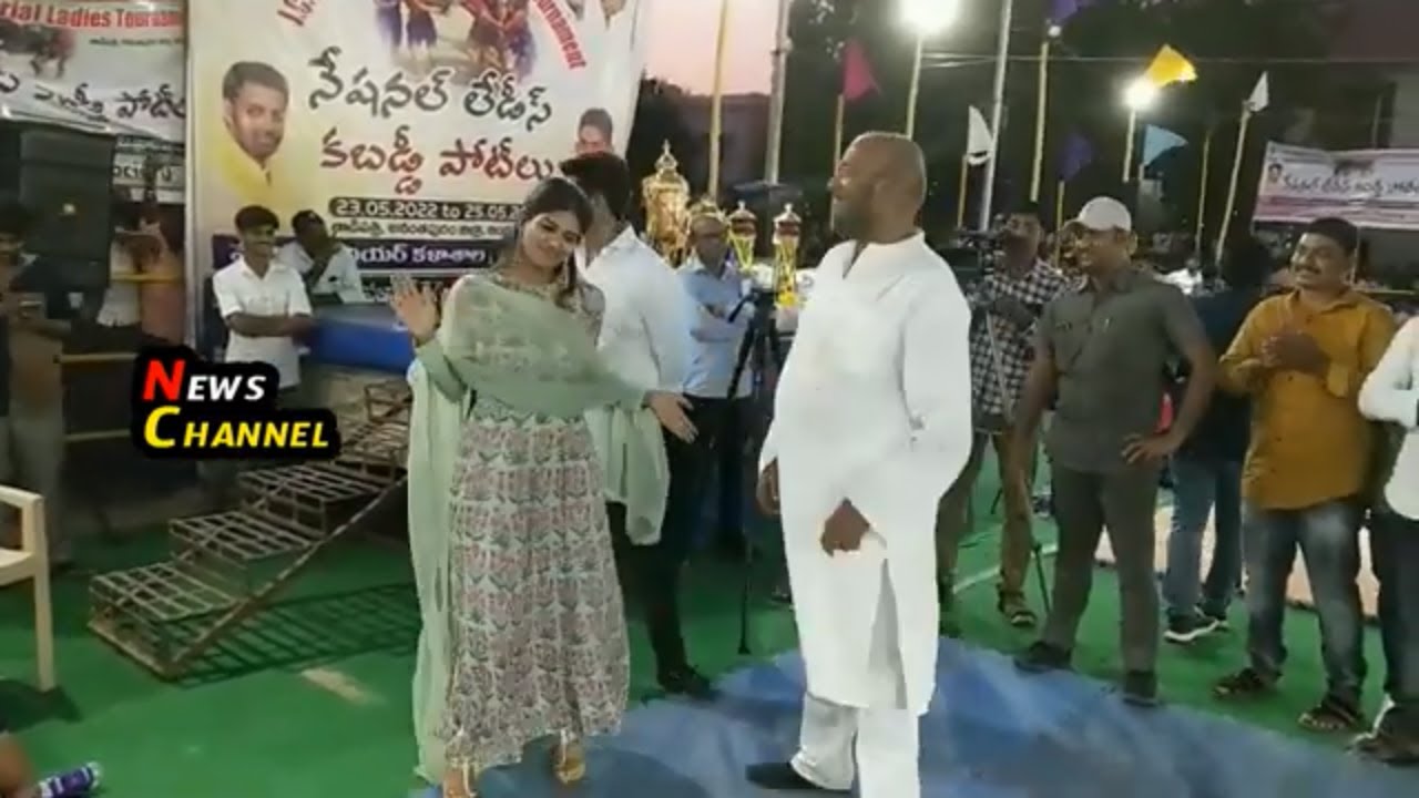 TDP Leader JC Prabhakar Reddy Dance For Birthday Song