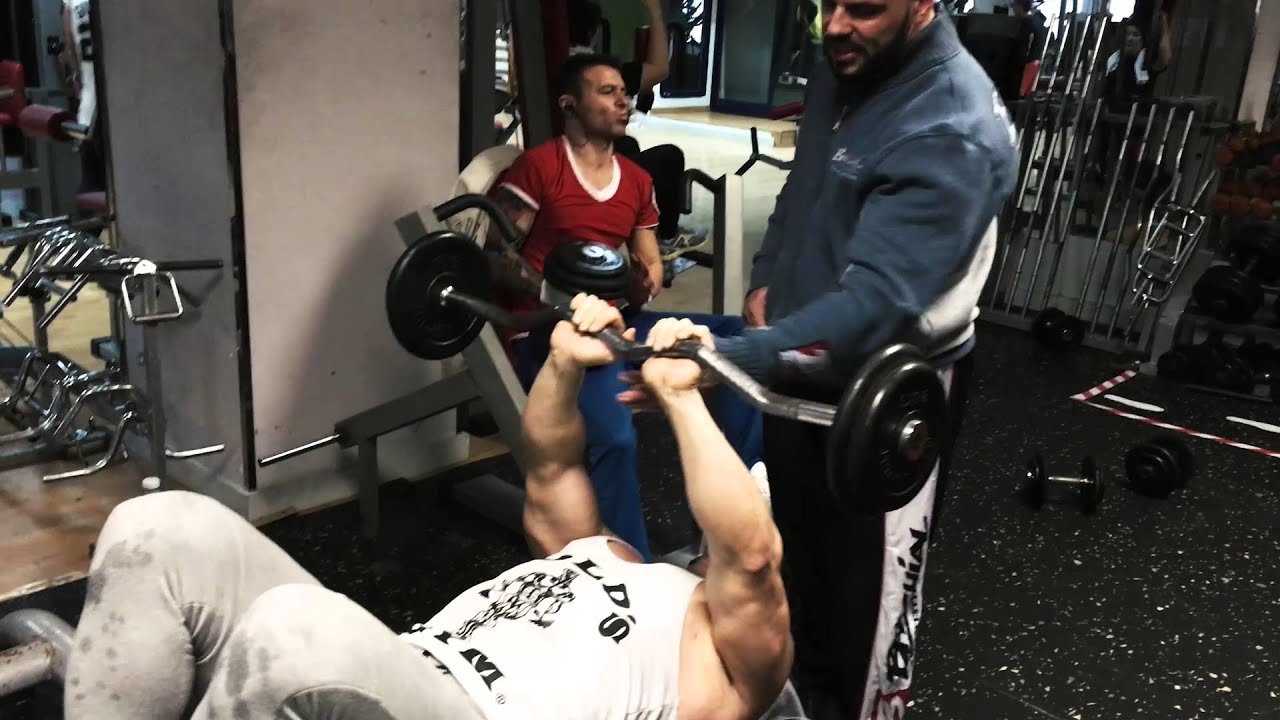 AML RUTINA PARA TRÍCEPS ALTO RENDIMIENTO POR SERGIO FERNÁNDEZ