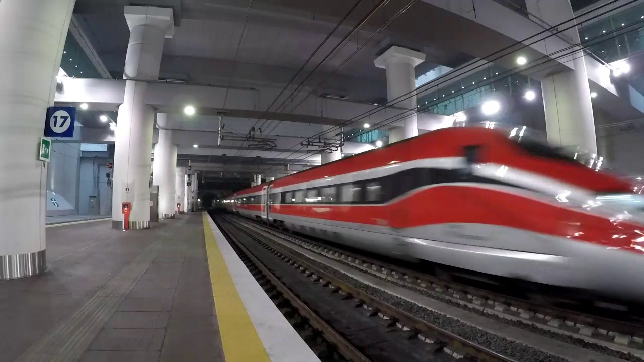 Transiti, arrivi e partenze a Bologna centrale AV