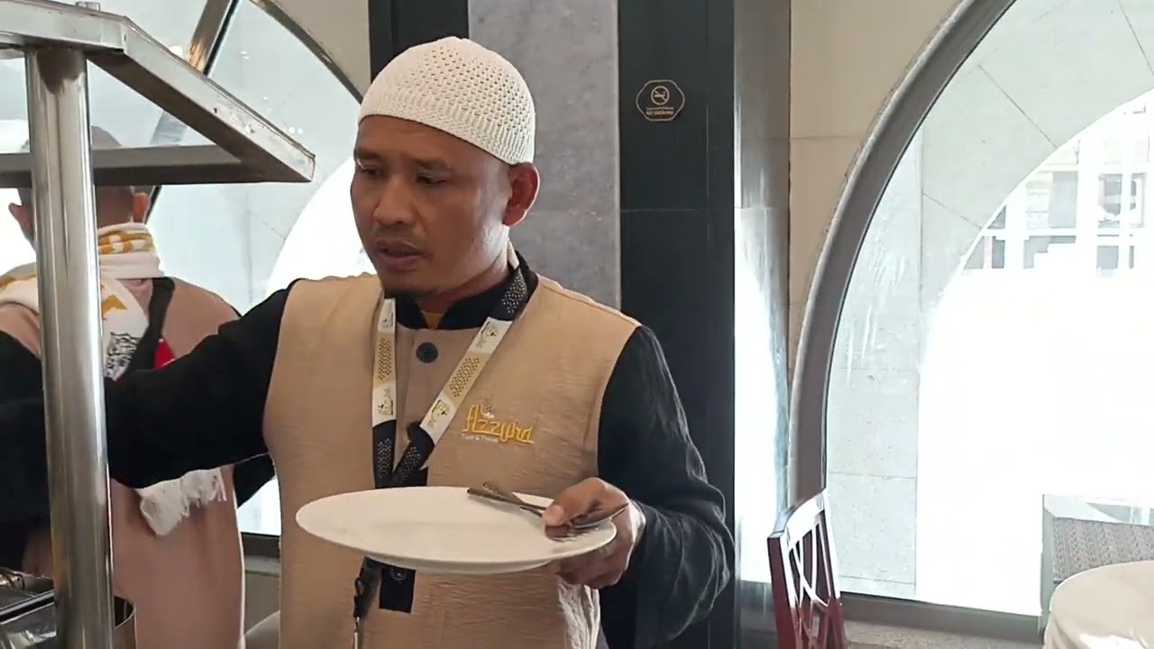 Menu Makan siang di Deyar Al Eiman Madinah sebelum check out