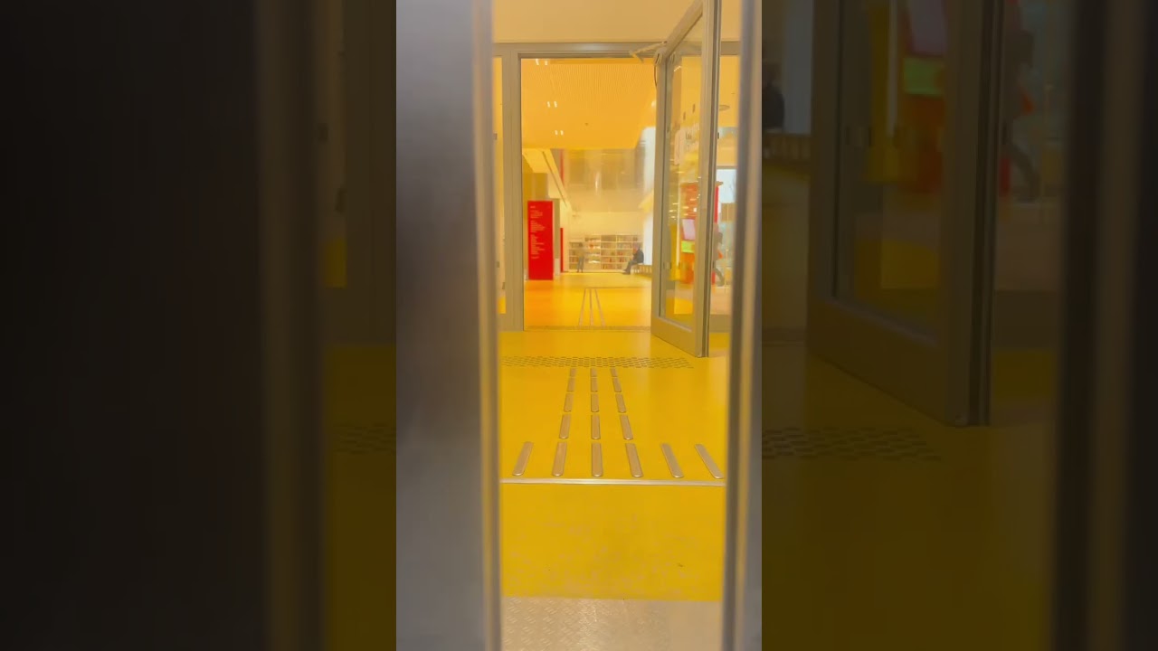 Stadtbibliothek D&uuml;sseldorf - Taktiles Leitsystem von Vangenhassend