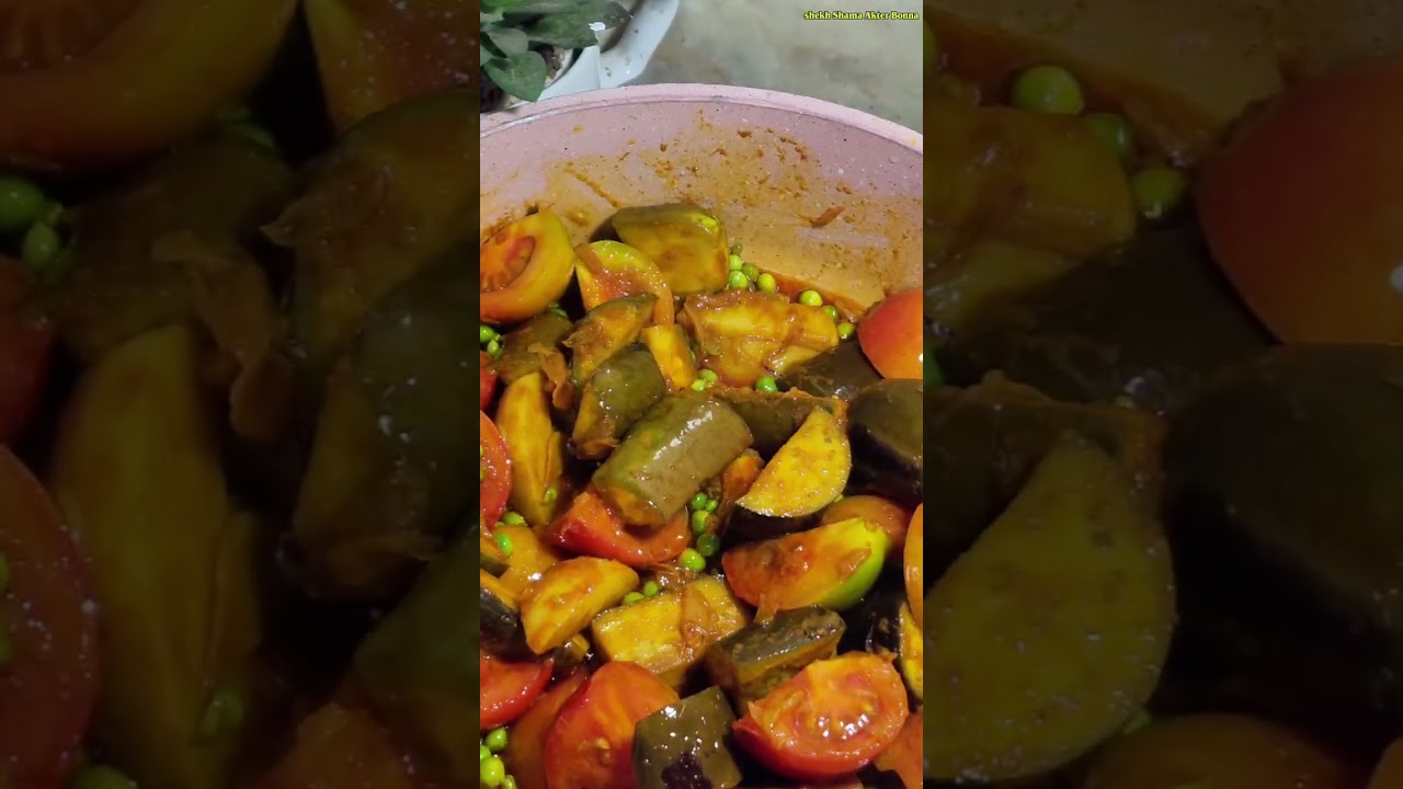 বাঙ্গালী স্পেশাল সবজি,রুই মাছের সাথে মুসুর ডালের বরা দিয়ে তরকারি। #রুইমাছ #মাছেরঝোল #bengalifood