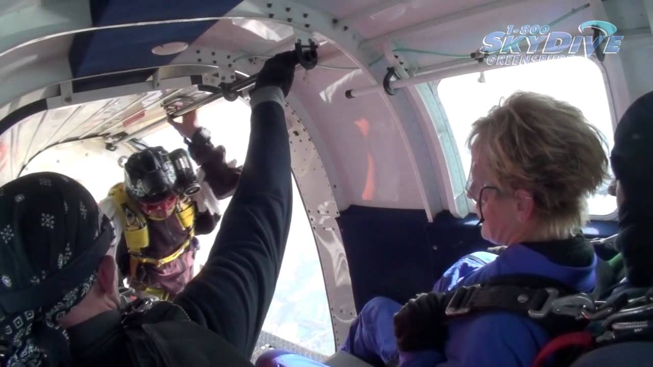 Colleen Hawkins's Tandem skydive!