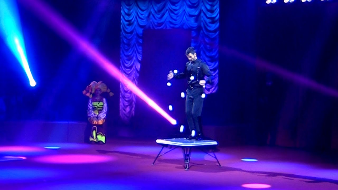 Жонглер Сослан Суанов. Juggler Soslan Suanov