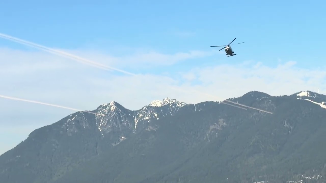 Helijet landing in Vancouver helijet terminal 