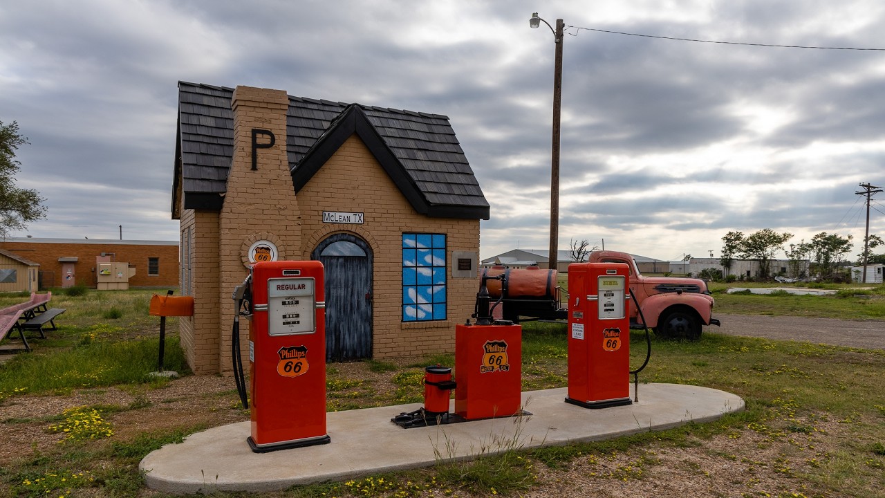 Rural Texas: 1929 Phillips 66 gas station and Conoco Tower Station & U-Drop Inn Cafe: V2