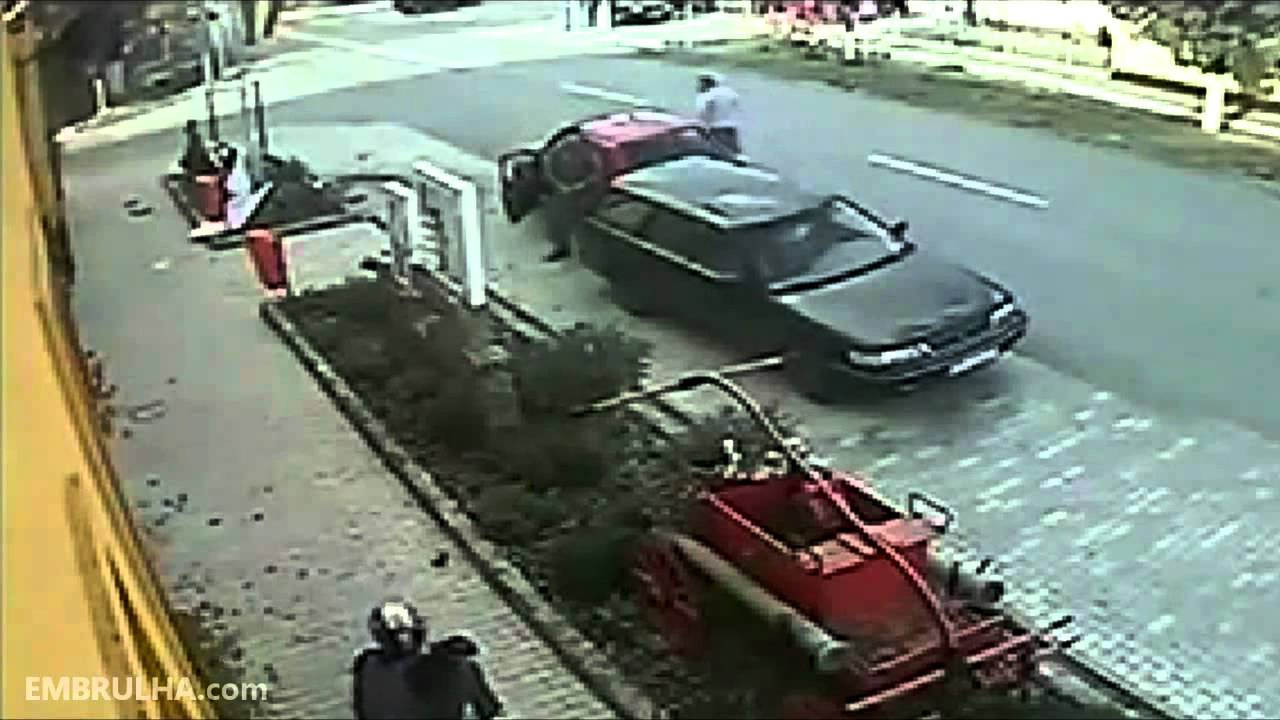 Acidente de mota impressionante na R&uacute;ssia