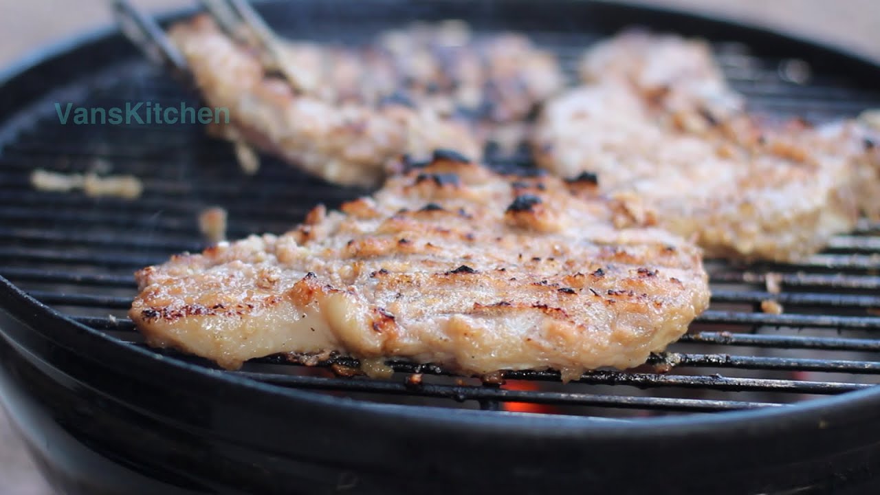 Cách làm sườn nướng ngon (Grilled pork chops with lemongrass marinade)