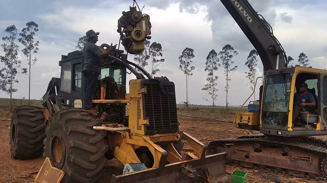Montando MOTOR  NO SKID 525 C