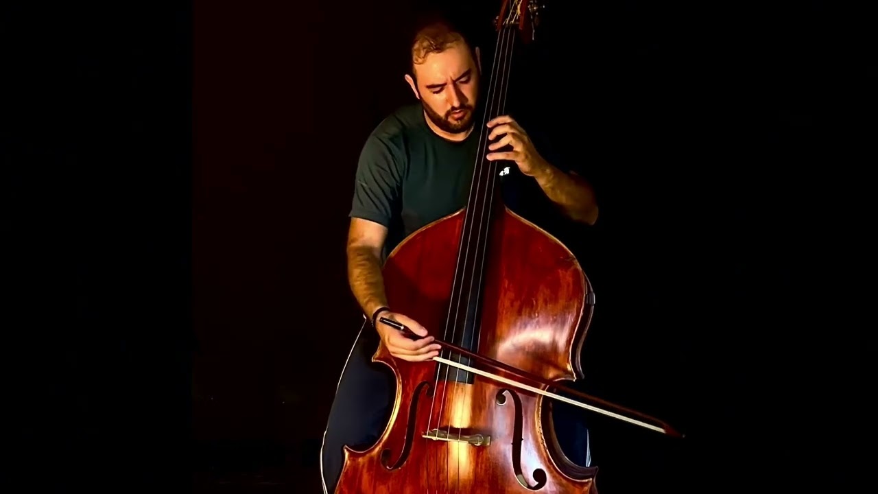 Bach’s Courante from Cello Suite No. 4 on Double Bass | Baroque Bow