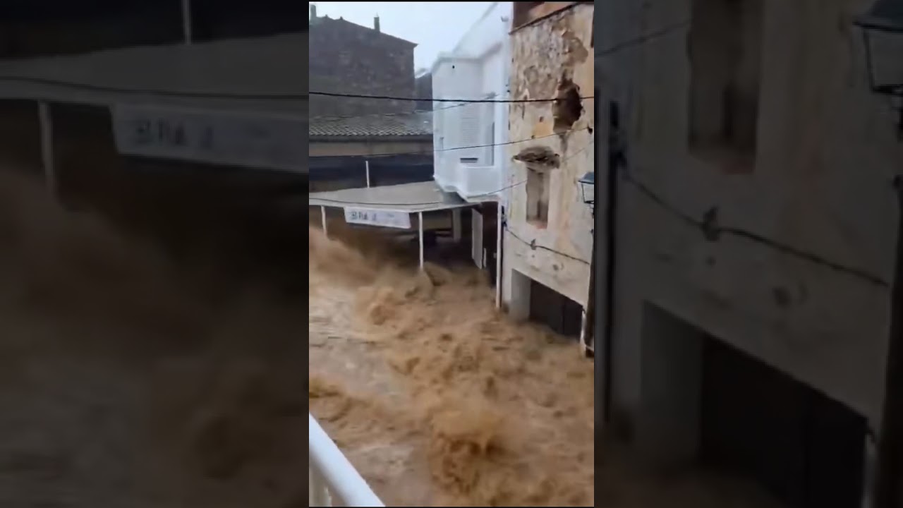 😮&zwj;💨 esta tarde riada en Godall, Tarragona #danaalice #dana #catalunya #tarragona