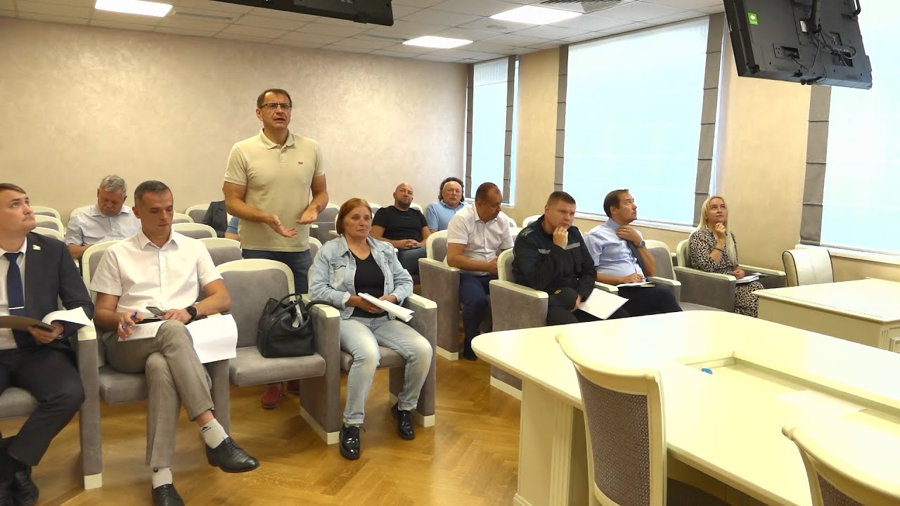 Пустующие здания и долгострои. Давно пора навести порядок