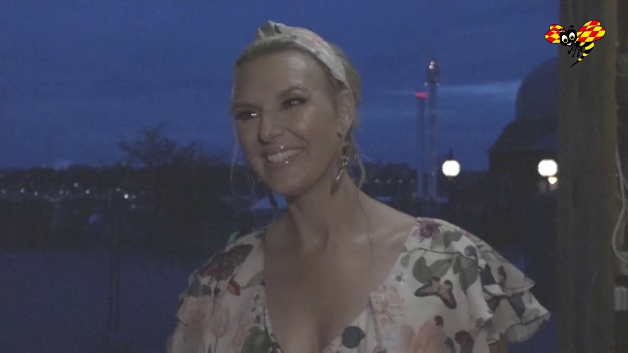 Nielsen överraskade på Lasse Berghagens 50-årsjubileum