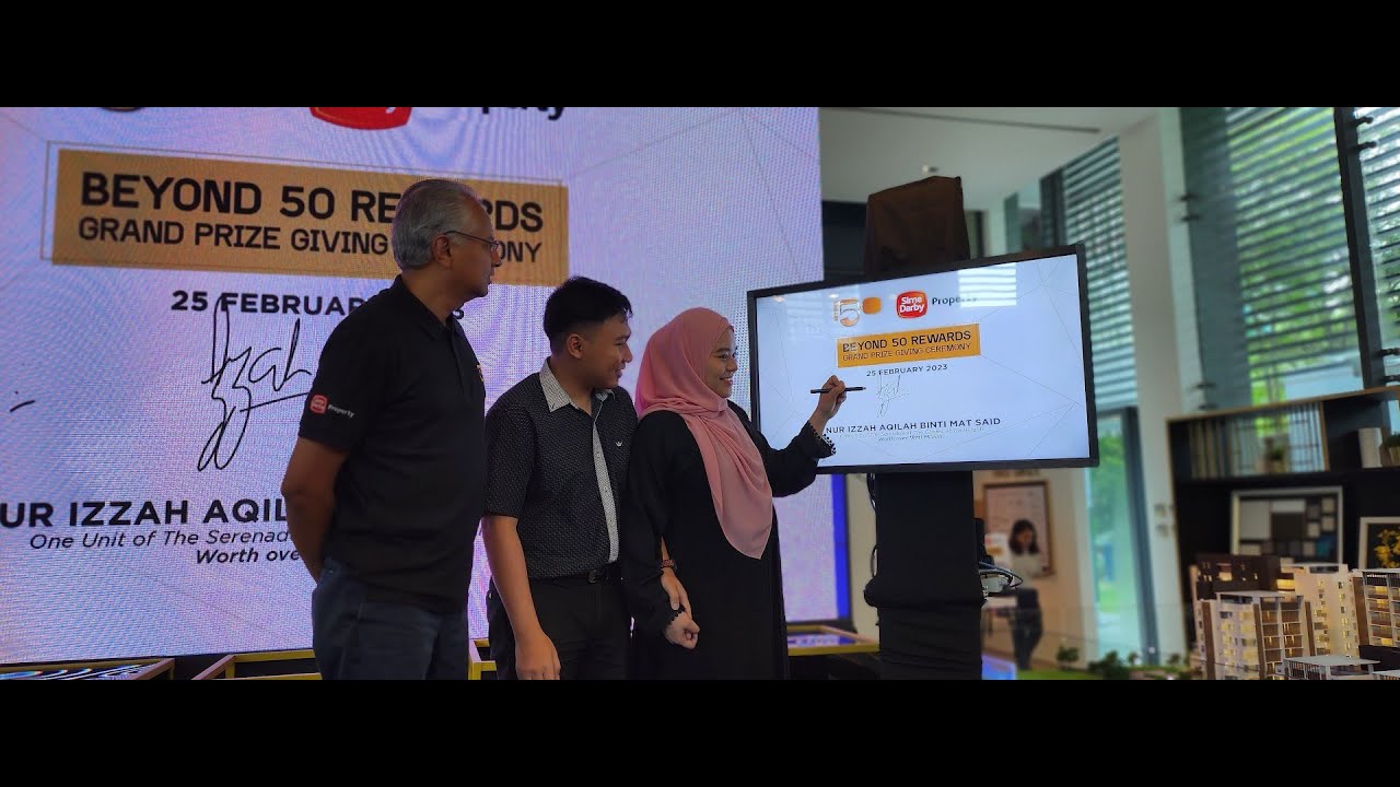 Interactive Signing Wall Digital Touch Screen Kiosk TV Rental Launch Gimmick Malaysia #Marketing
