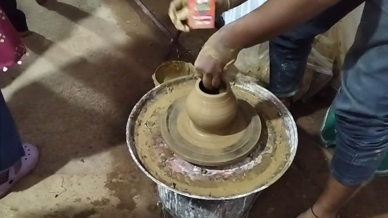 ಮಡಕೆ ಮಾಡುವ ವಿಧಾನ ⚱️