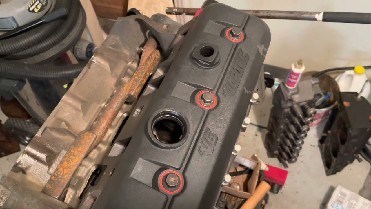 Part 5 - Mercruiser 4.3 (2) - Cylinder Heads Install & Paint