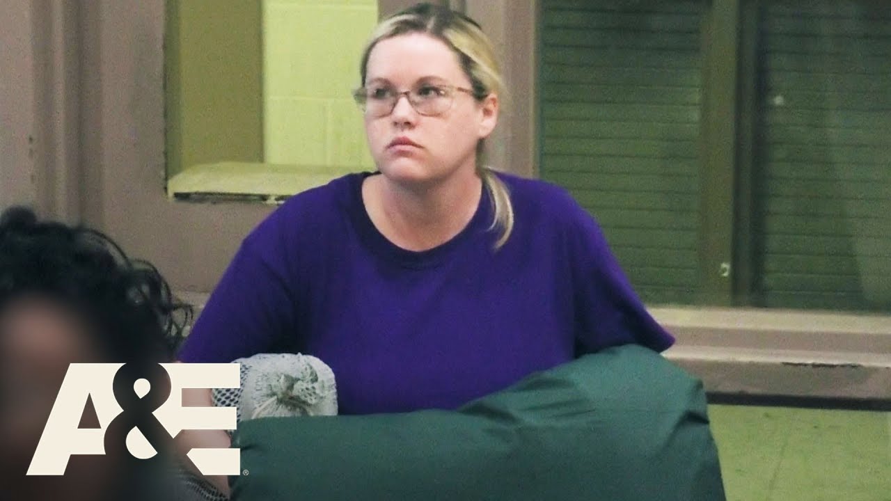 60 Days In: Ashley&rsquo;s First Night in Jail | A&E