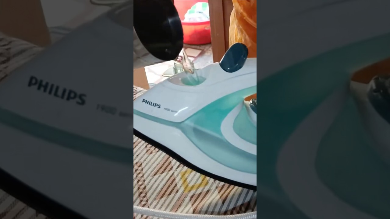 How to fill water in steam iron and use #laundry #steamiron Read description for safety precautions.