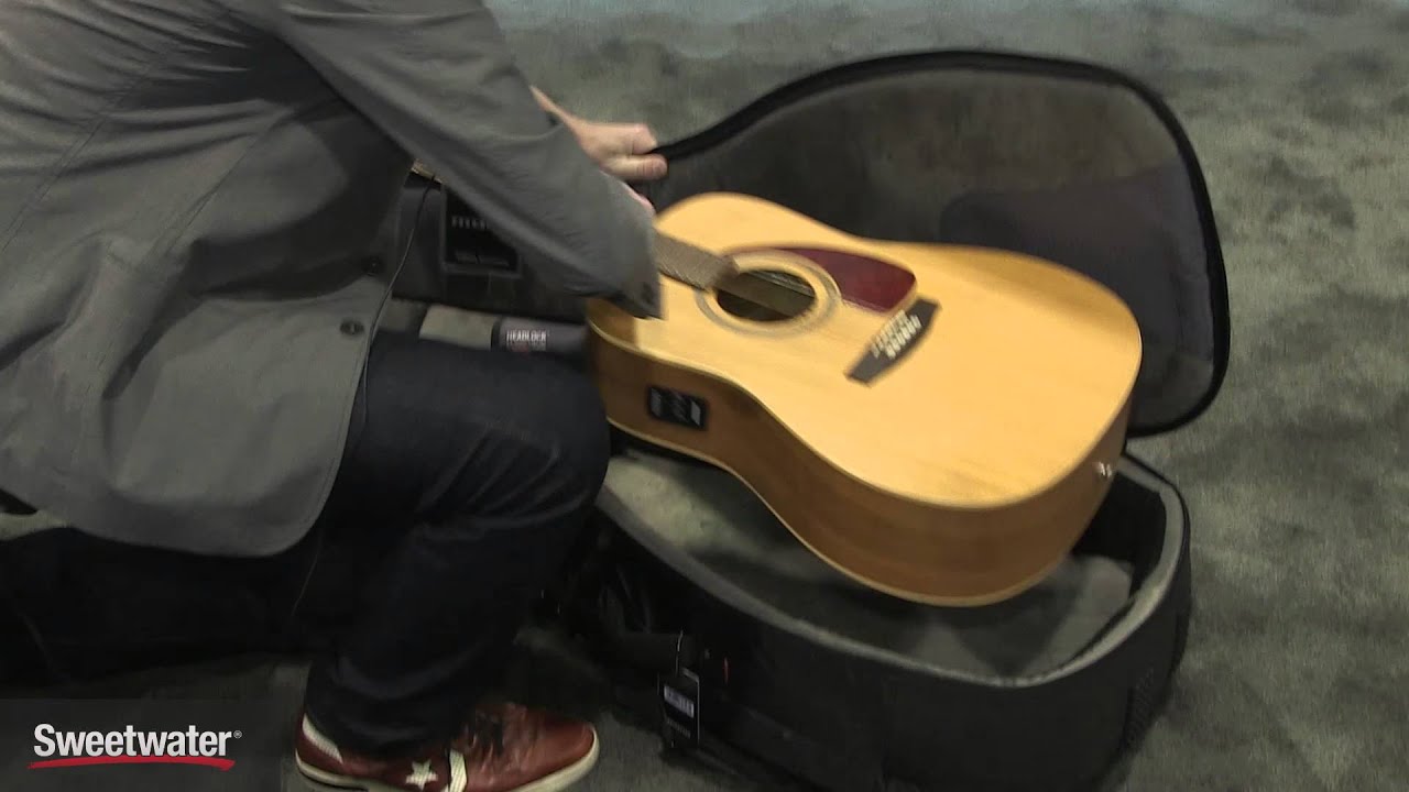 Winter NAMM 2016: MONO Dual-guitar Gig Bag for Electric and Acoustic