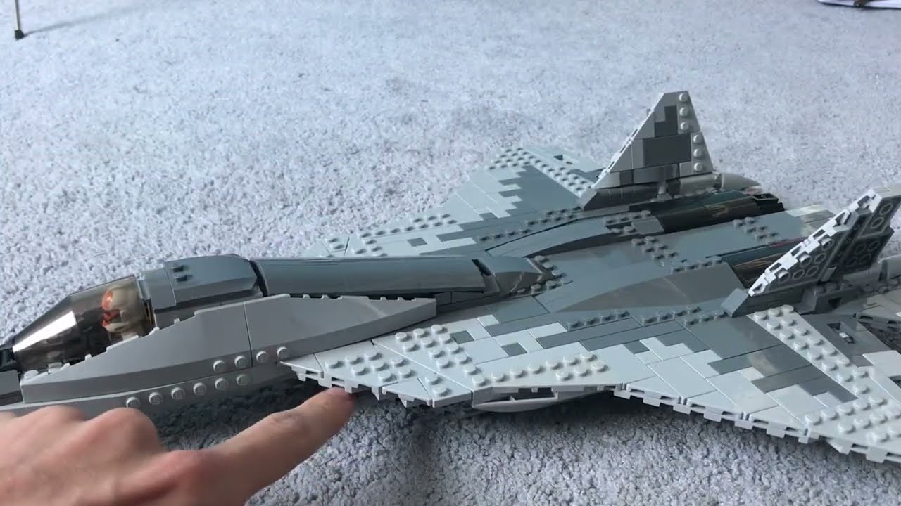 Lego su 57 with automatic bomb hatches and landing gear