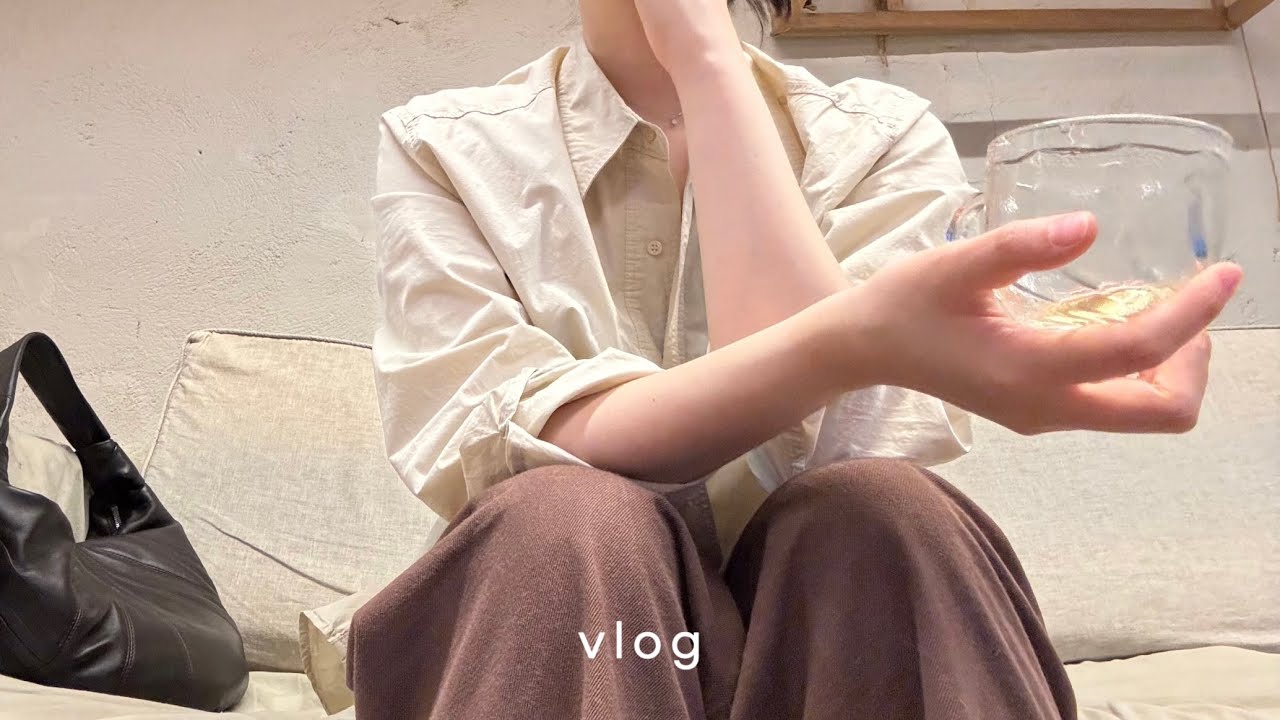 𝙑𝙇𝙊𝙂. 직장인 브이로그 | 나 혼자 잘 노는 법 😼 | 가을 신상 대신 입어봄 🍁(코스, 부디무드라, 아비에무아) | 러닝..러너스 하이 아니고 카메라 하이🏃🏻&zwj;♀️| 멋진이모