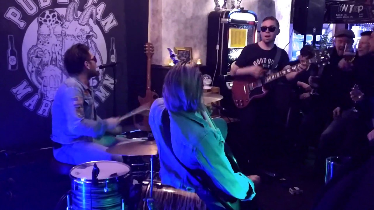 Rude Runners (Hurriganes Tribute) - Find A Lady