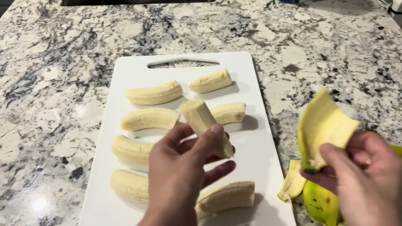 Frozen Banana Yogurt Pops