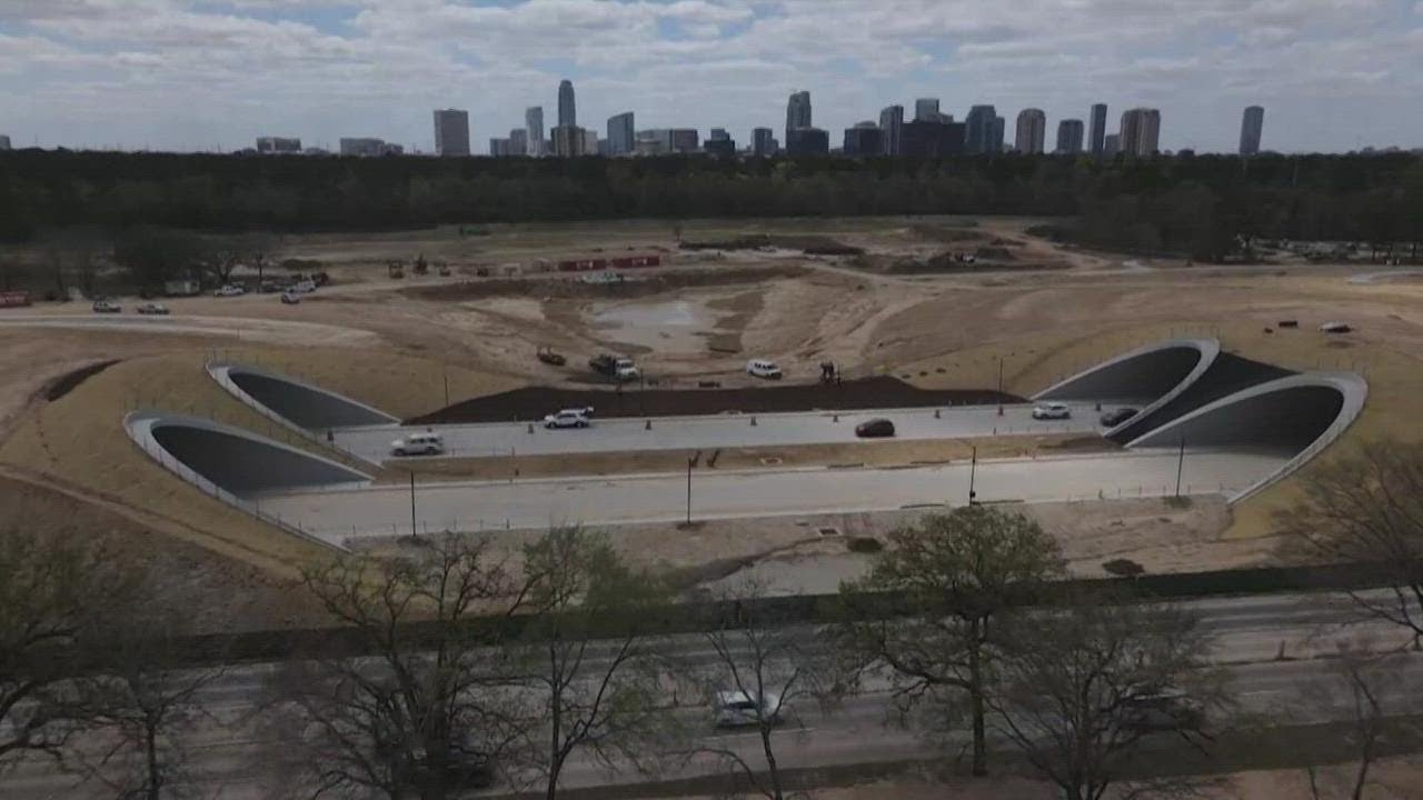 Memorial Park eastbound tunnel opens to traffic