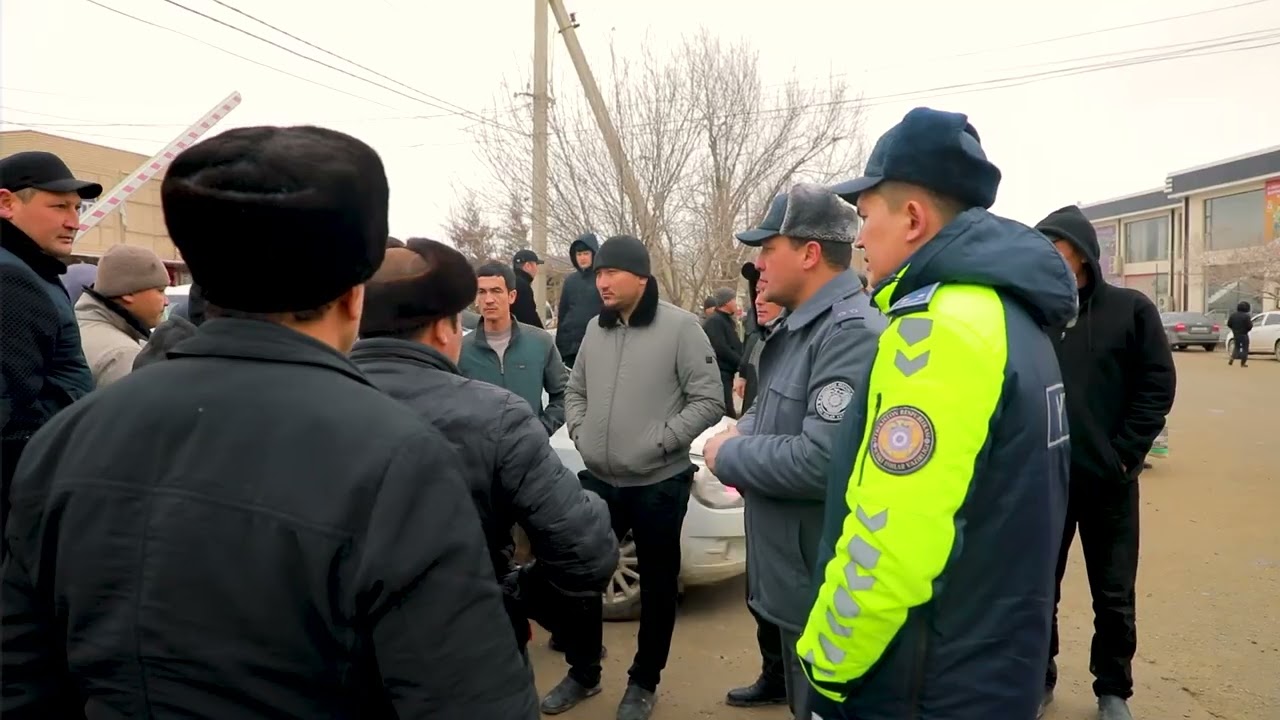 Манғит деҳқон бозори атрофида ҳаракат хавфсизлигини таъминлаш чоралари кўрилмоқда