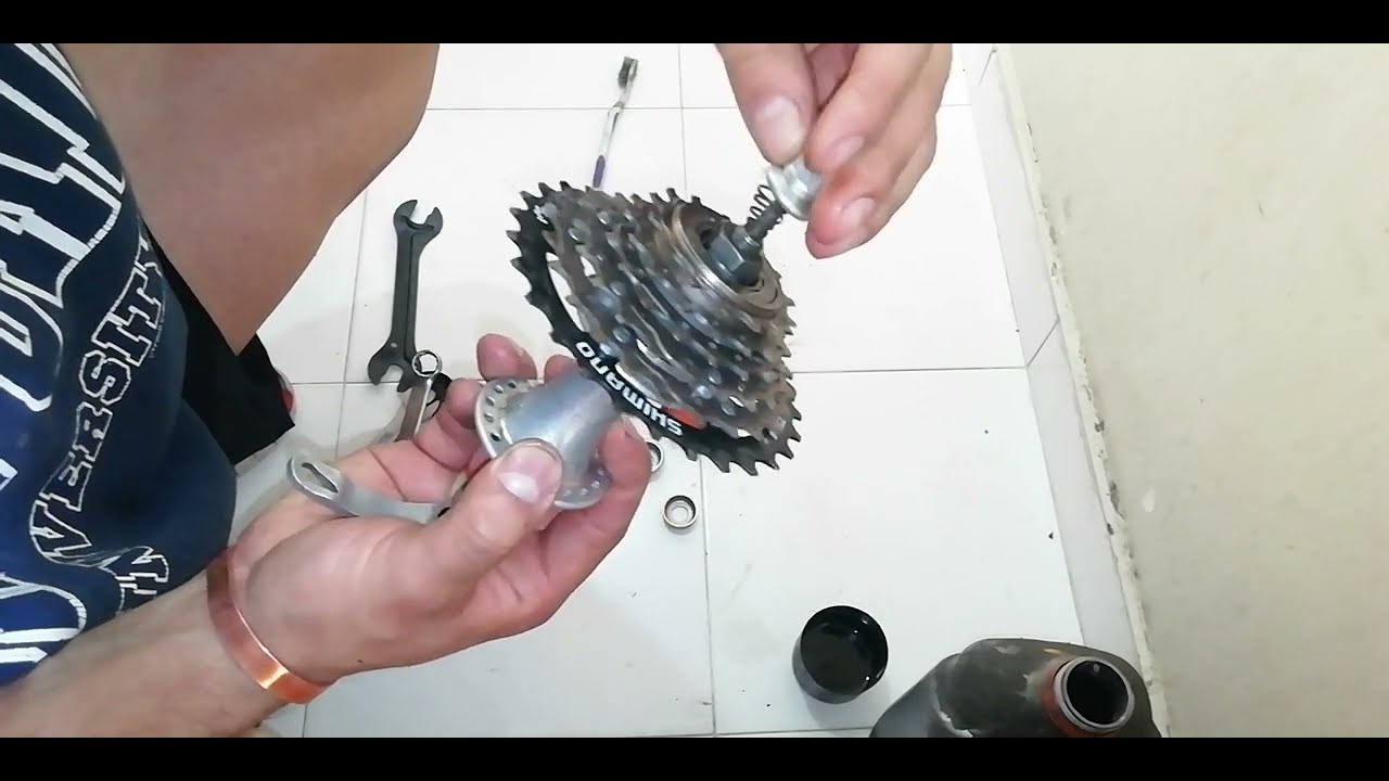 C&Oacute;MO ARMAR UNA MAZA | C&Oacute;MO  PONER UN EJE TRASERO DE UNA BICICLETA | C&Oacute;MO PONER LAS ESFERAS EN EL EJE