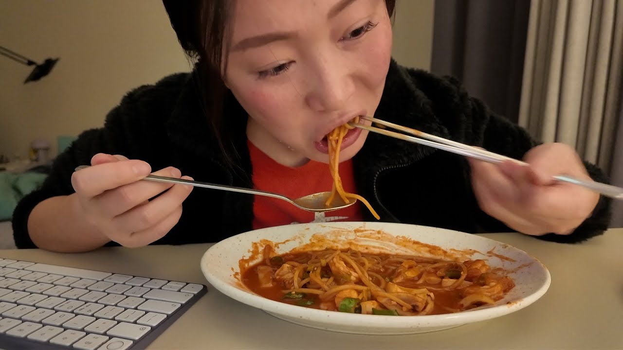 [먹방브이로그] 먹기위해서 운동하는자, 살 빠질래 말래 빠질래 말래!!!!! | 모닝컴스, 원팬짬뽕파스타, 화개정원