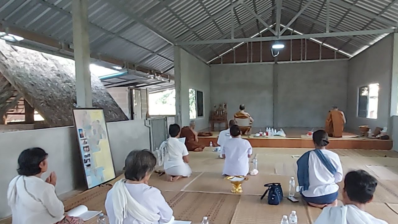 ก้อง สุริยา ชาแนล ถ่ายทอดสดหลวงตาบุญชื่น ทำวัตรเย็น ที่พักสงฆ์ อ.โพนสวรรค์ จ.นครพนม 28/5/2566