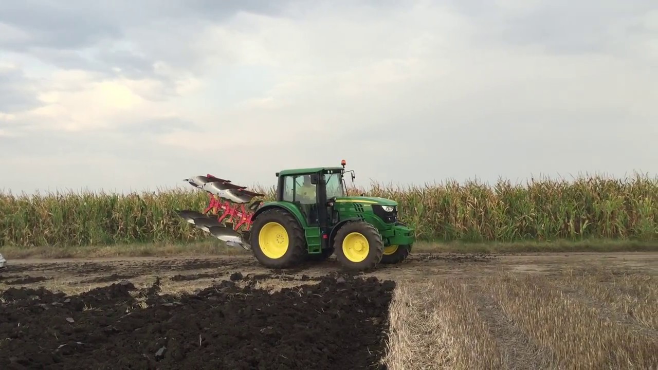 John Deere 6105M and Pottinger Servo 25