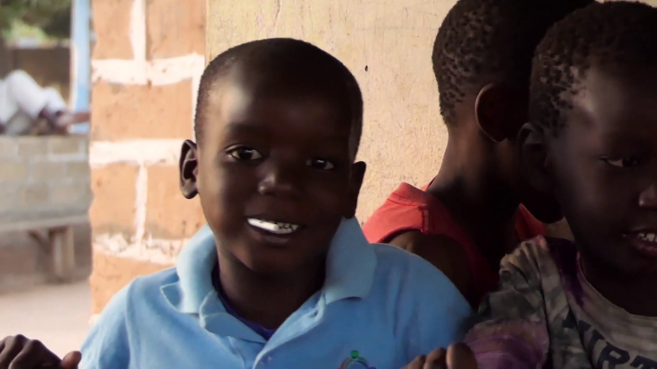 Stichting Bright Future for Children bouwt school in Abene, Senegal, kort filmpje